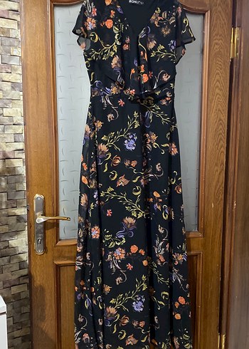 V Yaka, Kısa Kollu, Baskılı uzun Elbise - Görsel 2