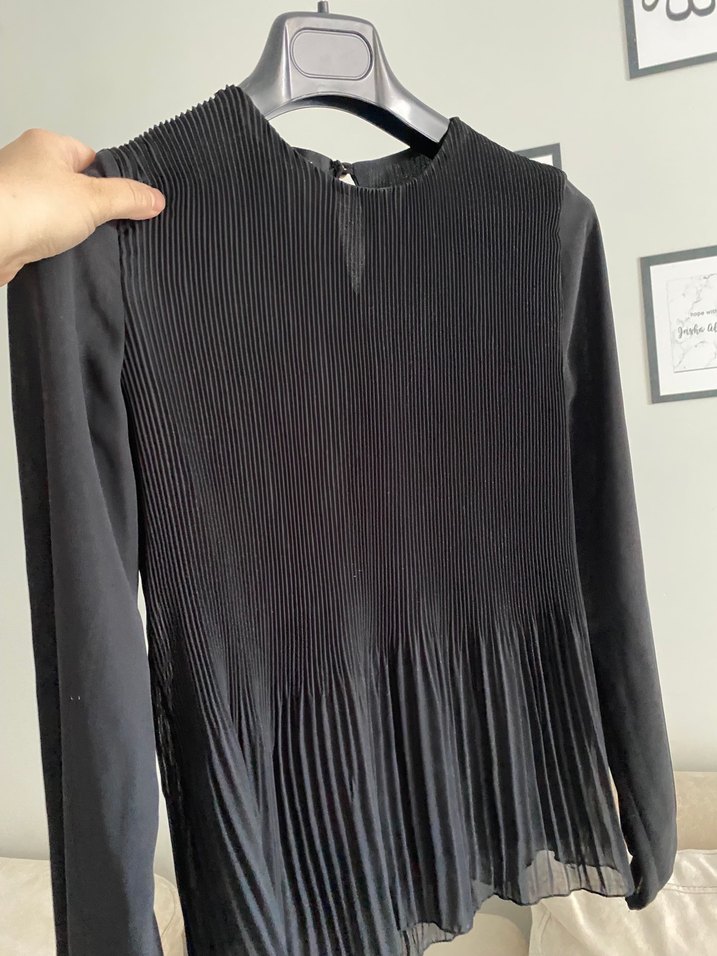 Kadın Siyah Piliseli Uzun Kollu Bluz - Görsel 2