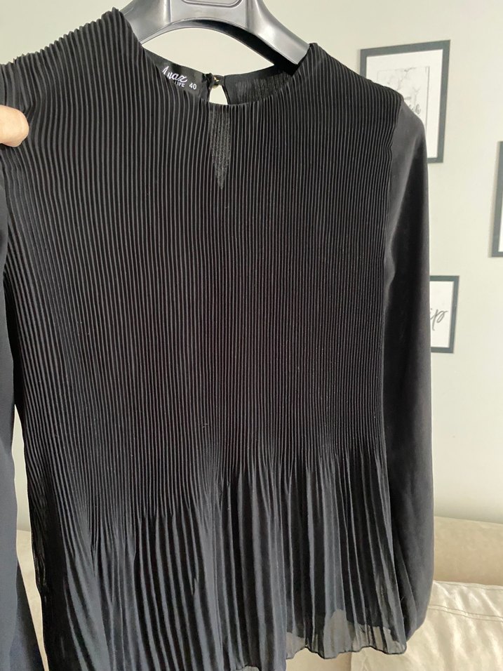 Kadın Siyah Piliseli Uzun Kollu Bluz - Görsel 3