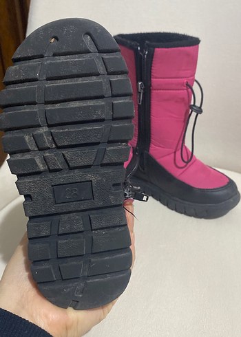 Kız Çocuk Pembe Su Geçirmez Bot - Görsel 2