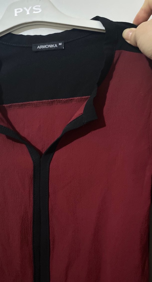 Kırmızı V Yakalı Kadın Gömlek - Görsel 3