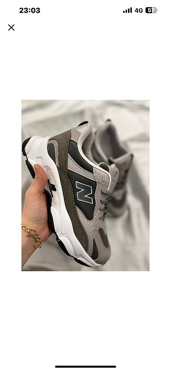 NEW BALANCE ????