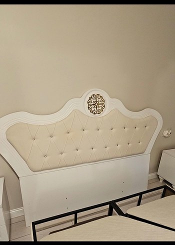 Prenses çift kişilik yatak başlığı ACİL