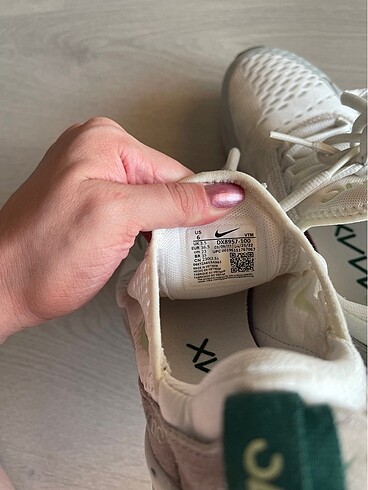 36,5 Beden Nike ayakkabı