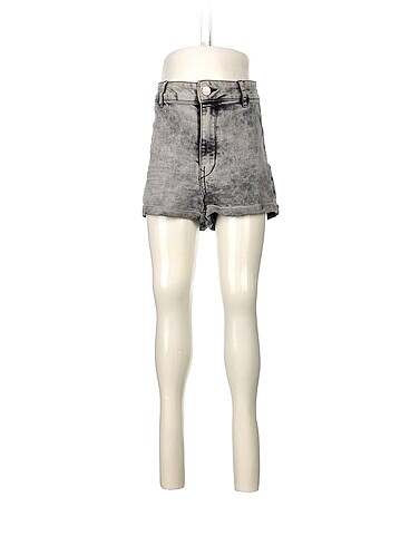 H&M Mini Şort %70 İndirimli.
