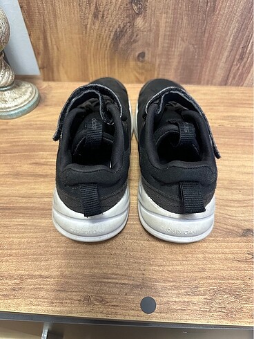 33 Beden Adidas Spor Ayakkabı