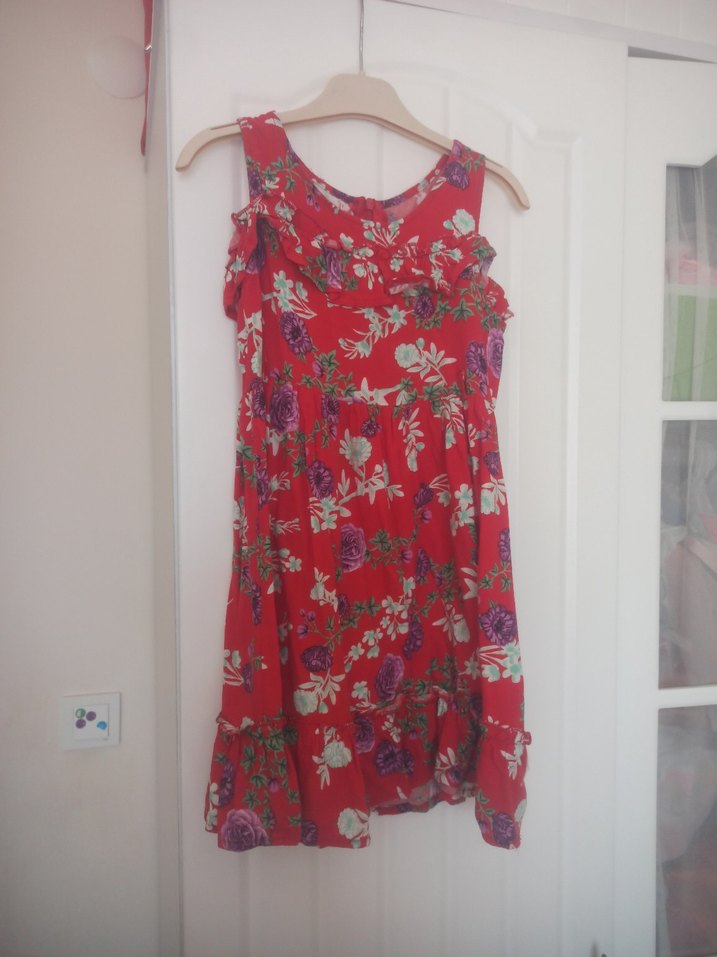 Kız Çocuk Kırmızı Çiçekli Fırfırlı Elbise - Görsel 2