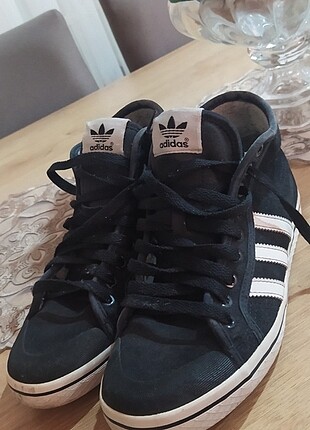 Adidas spor ayakkabı 