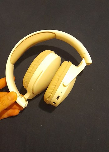 Sarı Renkli Kablosuz Kulaklık - Görsel 6