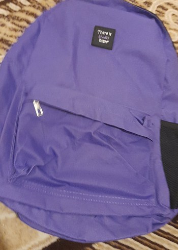 Mor Fermuarlı Kadın Sırt Çantası - Görsel 2