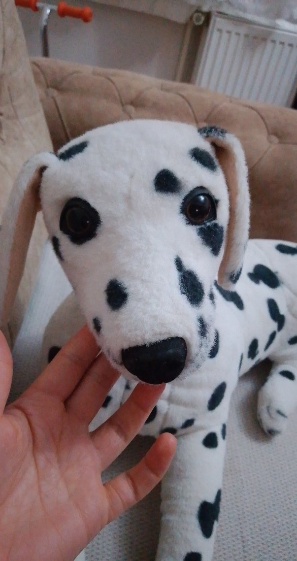 Beyaz Siyah Benekli Peluş Köpek Oyuncak - Görsel 2