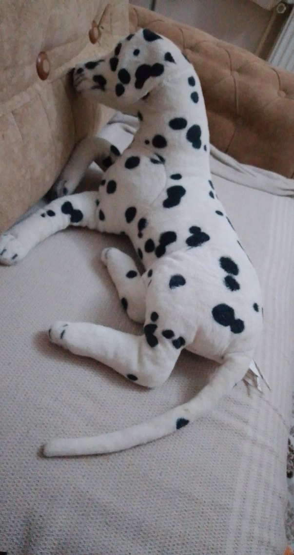 Beyaz Siyah Benekli Peluş Köpek Oyuncak - Görsel 4