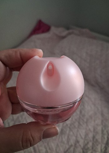 Pembe Kapaklı Kadın Parfümü - Görsel 2