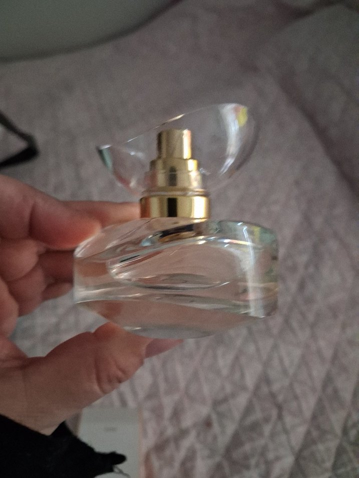 Şeffaf Cam Kadın Parfümü - Görsel 2