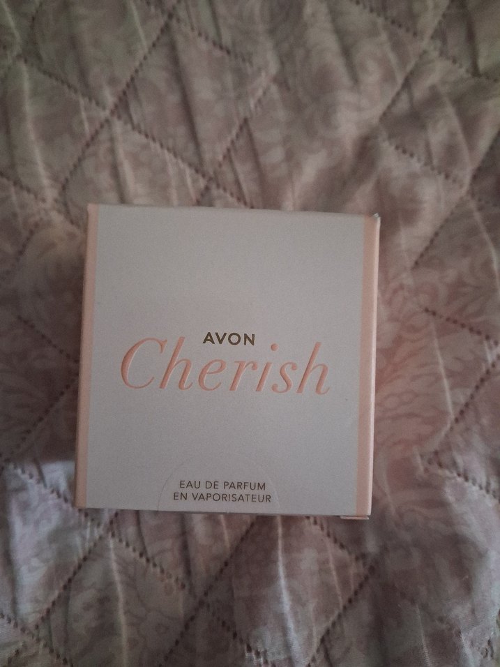 Şeffaf Cam Kadın Parfümü - Görsel 3