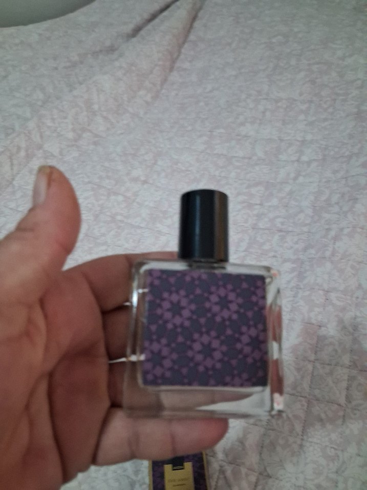 Avon Far Away Glamour Kadın Parfümü - Görsel 2