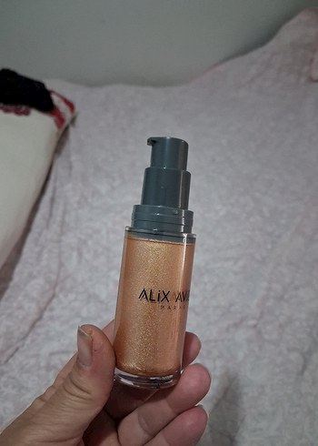 Bej Parlak Aydınlatıcı - ALIXAVIEM - Görsel 4