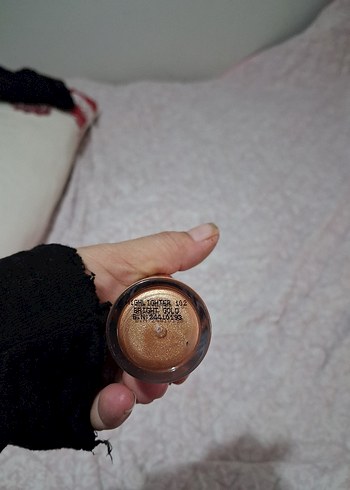 Bej Parlak Aydınlatıcı - ALIXAVIEM - Görsel 5