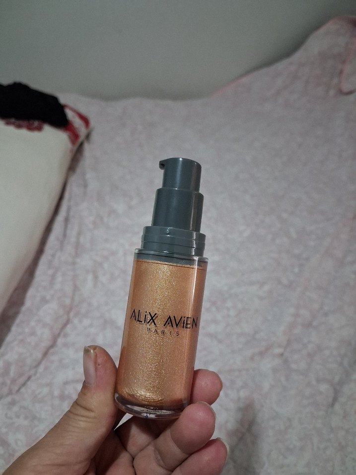 Bej Parlak Aydınlatıcı - ALIXAVIEM - Görsel 3