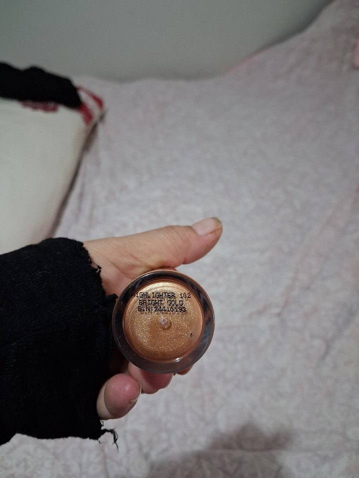 Bej Parlak Aydınlatıcı - ALIXAVIEM - Görsel 5