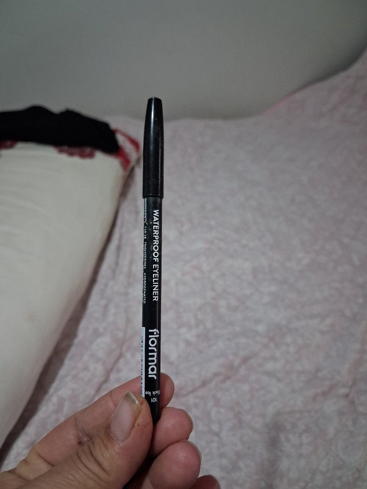 Siyah Göz Kalemi - Görsel 4