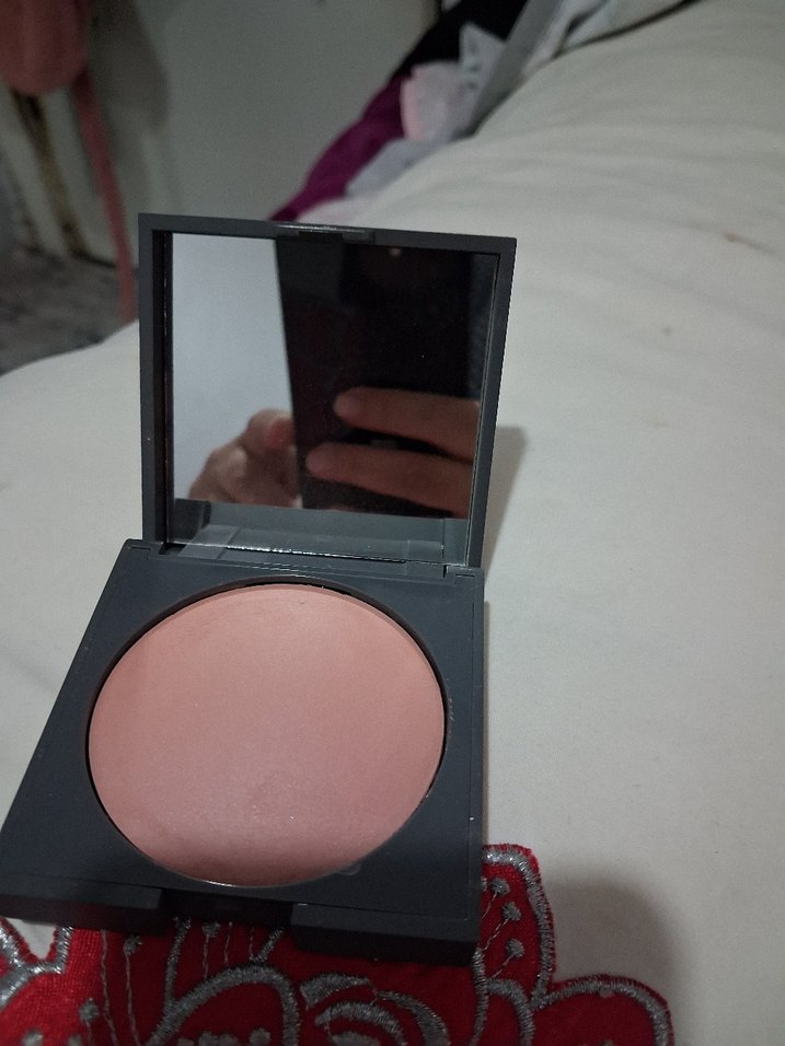 Bej Tonlarda Kapatıcı Allık - Görsel 2