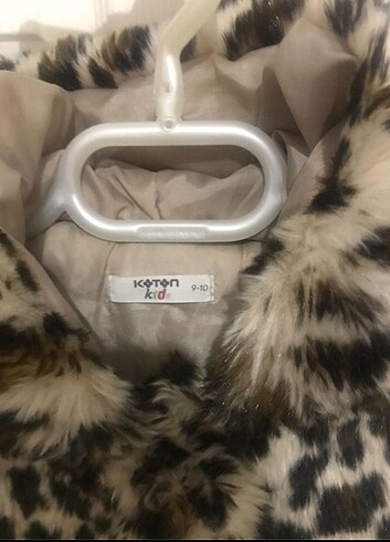 9 Yaş Beden KOTON KIZ ÇOCUK KÜRKLÜ MONT..