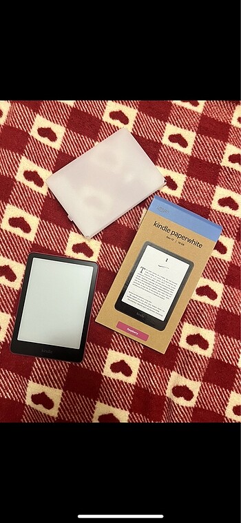 Diğer Kindle paperwhite 12.nesil 7 inç