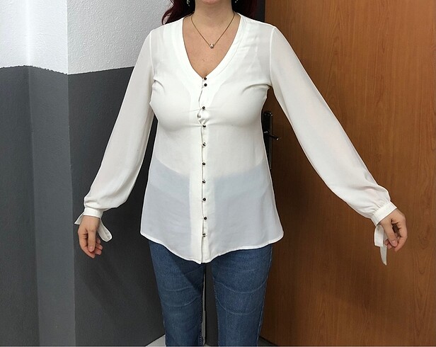 Beyaz gömlek