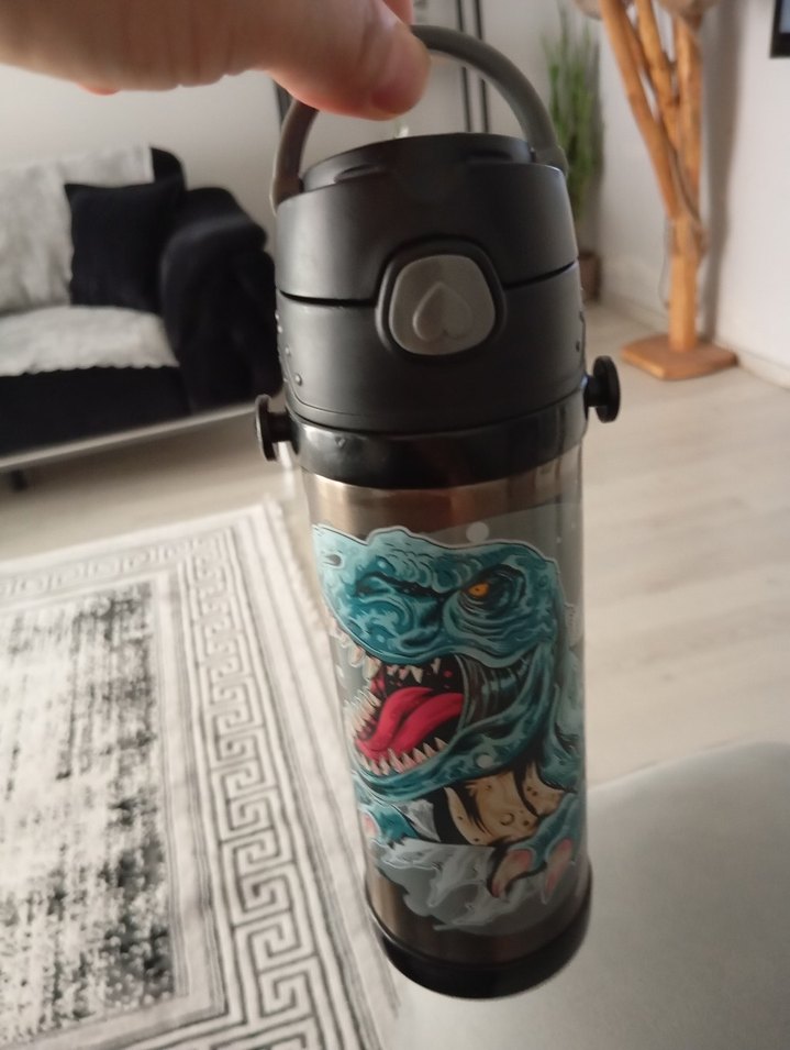 Çocuklar için Siyah Termos Şişe - Görsel 2