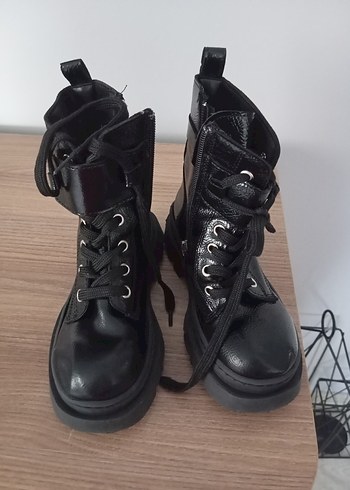 Siyah Deri Platform Topuklu Gotik Bot - Görsel 2