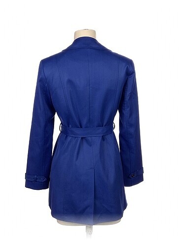 38 Beden Karaca Trenchcoat %70 İndirimli.