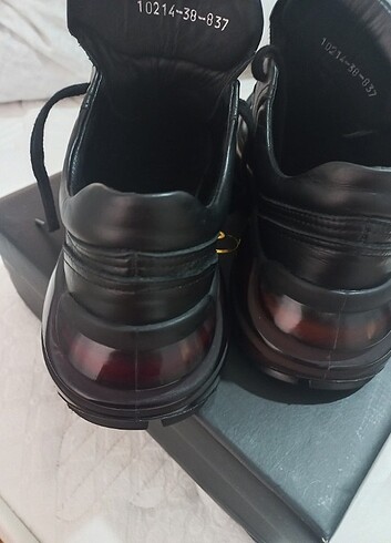 38 Beden Spor ayakkabı siyah renk yeni 