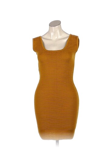 PreLoved Kısa Elbise %70 İndirimli.
