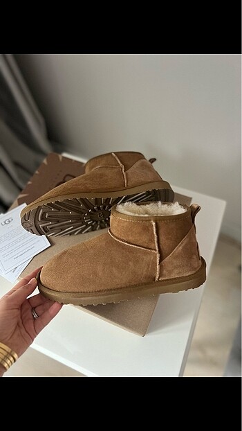 Yeni ultra mini Ugg