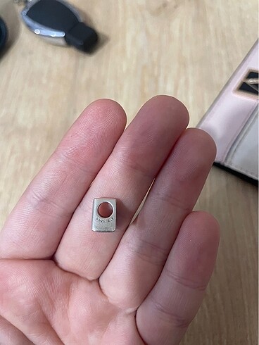 Beden Pandora A charm