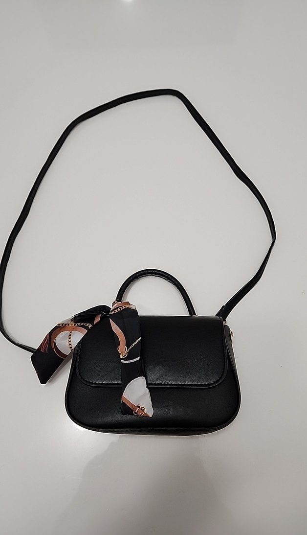 Kemerli Siyah Deri Kadın Çanta - Görsel 4