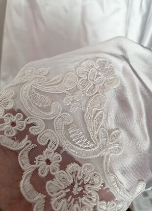 Kuyruklu özel tasarım gelinlik - Görsel 4