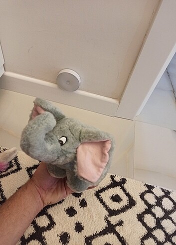 Peluş fil