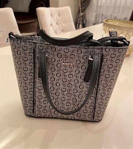Guess Çanta