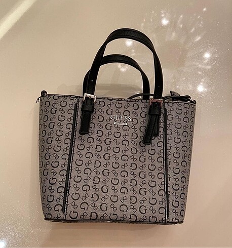 Guess Guess Çanta