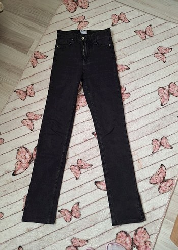 bershka yırtmaçlı jean