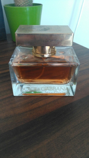 Çikolata Kokulu Parfüm.. Dolce & Gabbana Parfüm %96 İndirimli - Gardrops
