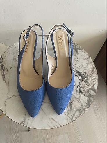 Kısa topuk stiletto