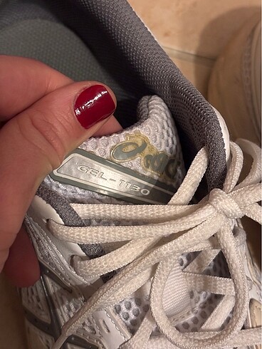 40 Beden Asics sneakers