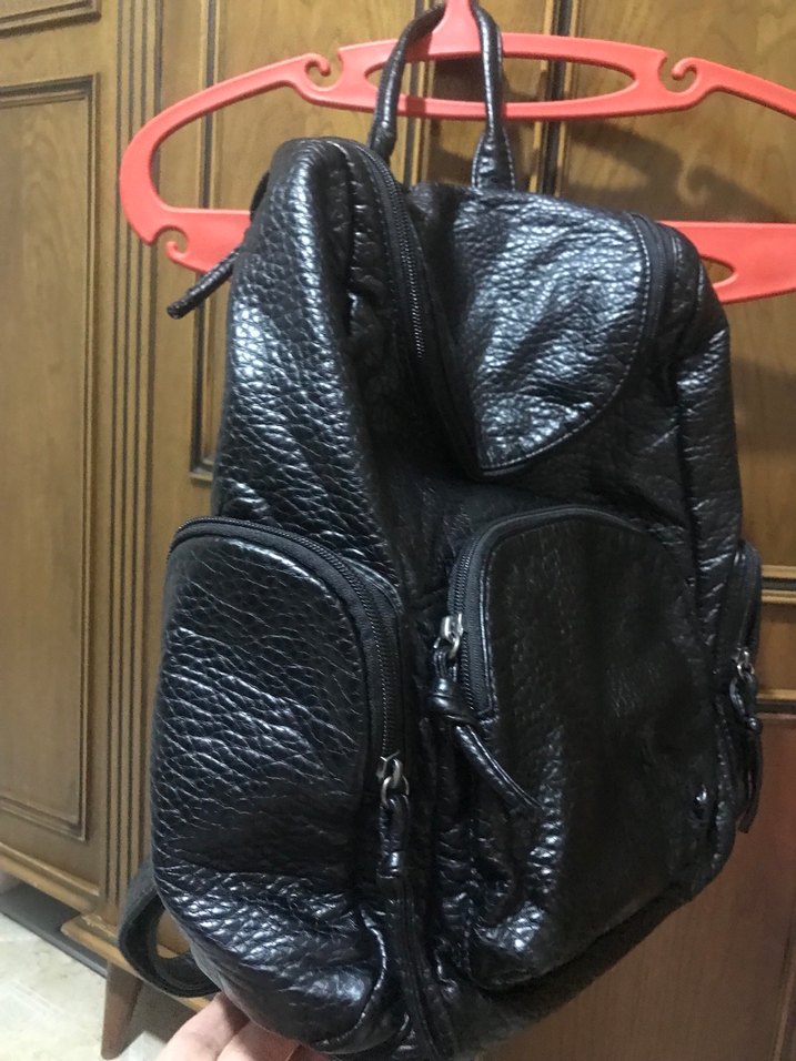 Siyah Deri Kadın Sırt Çantası - Görsel 2