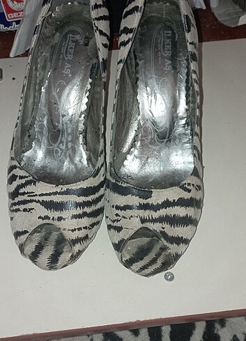 Diğer Zebra topuklu ayakkabı