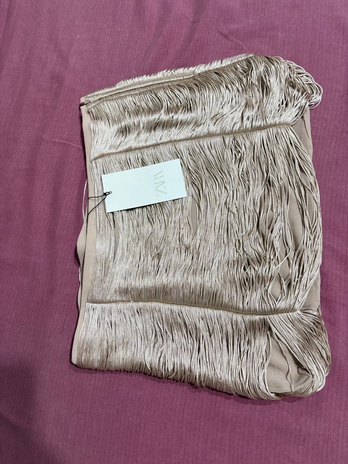 Zara viral püsküllü mini etek - Görsel 5