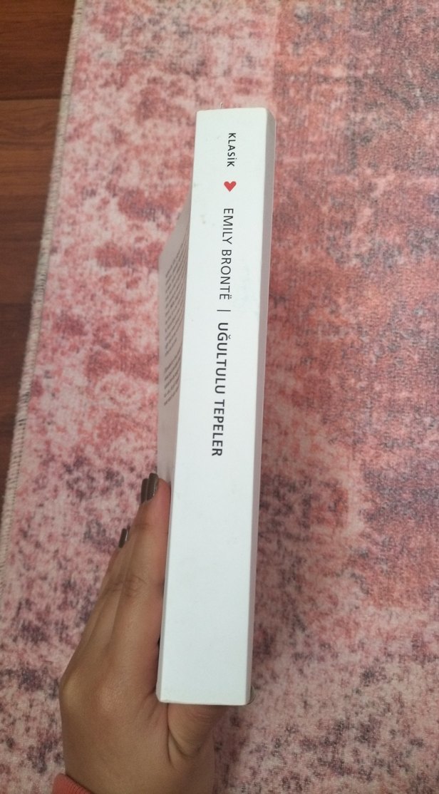 Uğultulu Tepeler - Emily Brontë - Görsel 3