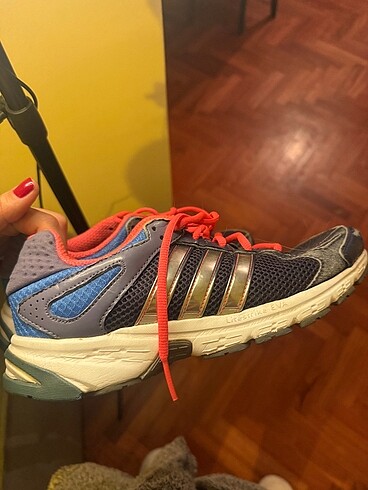 Adidas ayakkabi